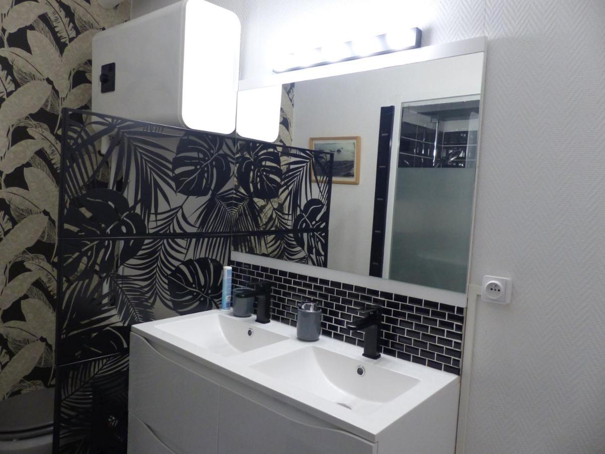 Grand Studio Confort Classe 3 Etoiles 罗什福尔 外观 照片