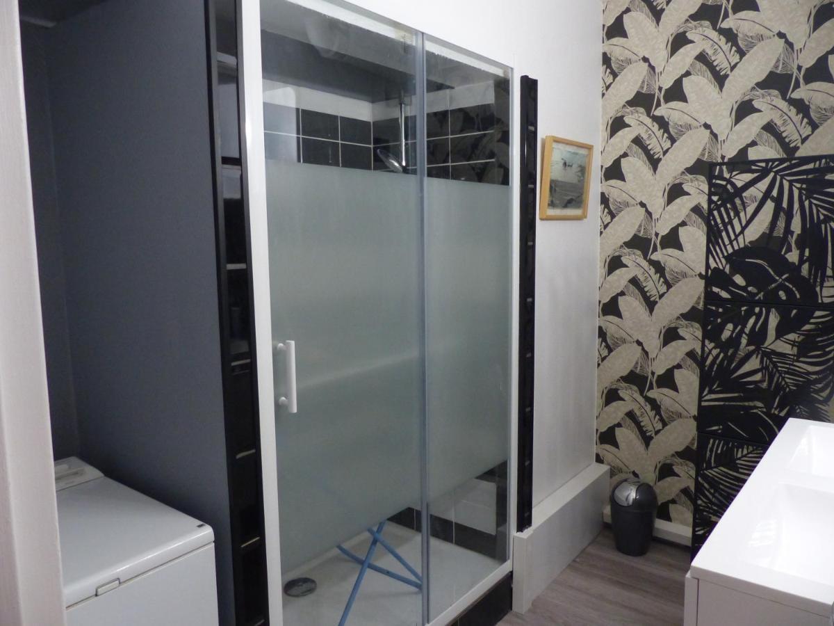 Grand Studio Confort Classe 3 Etoiles 罗什福尔 外观 照片